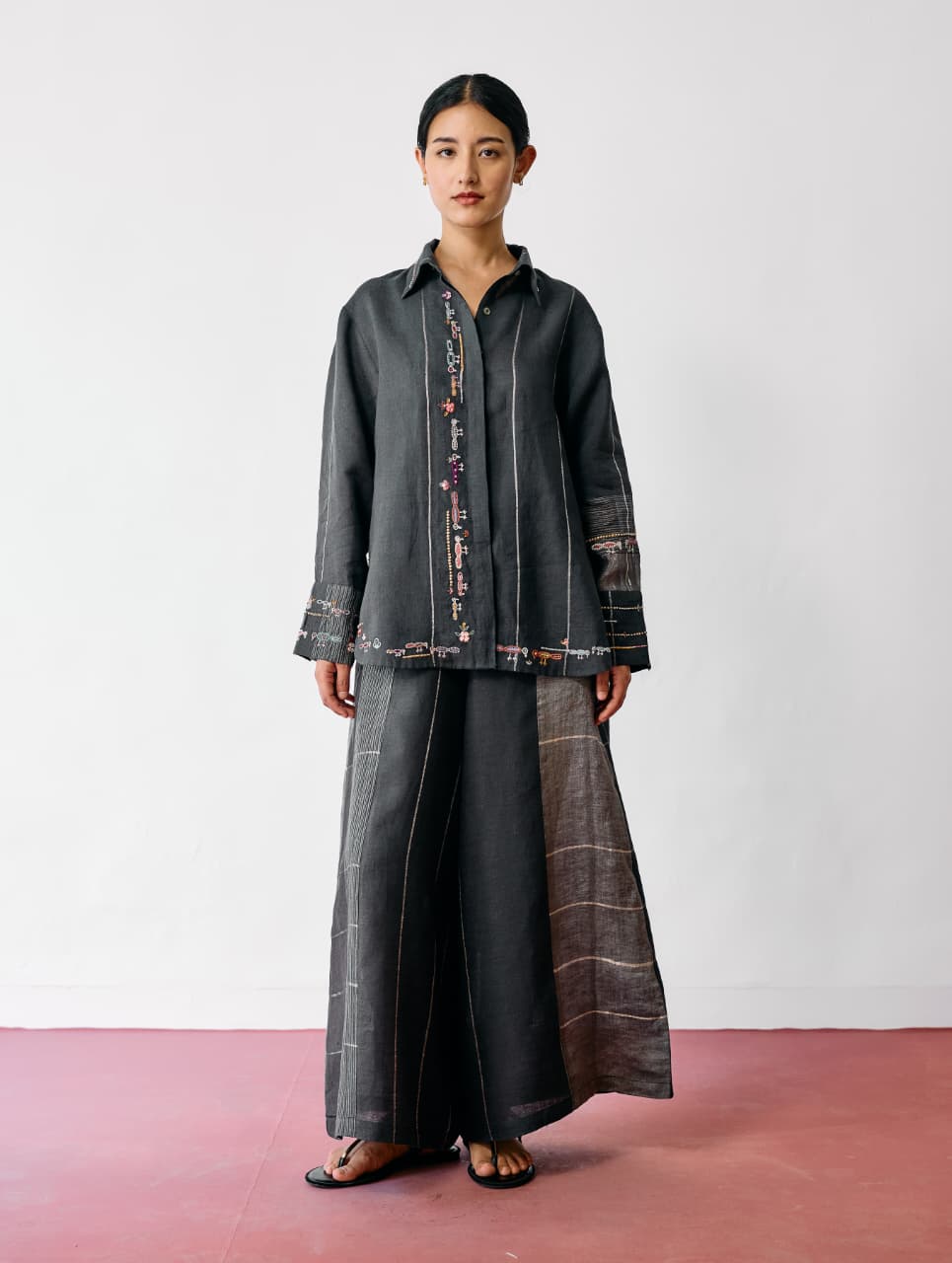 HANAT HAND-EMBROIDERED BIRD CO-ORD - CHARCOAL
