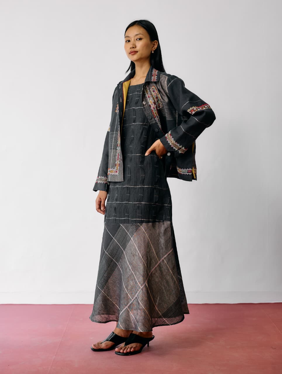 DANA PINTUCK &amp; PLEAT SLEEVELESS CO-ORD - CHARCOAL