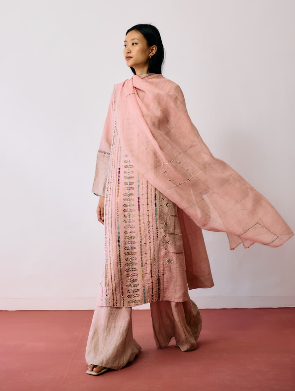 AICHA HAND-EMBROIDERED PANELLED KURTA SET - PINK