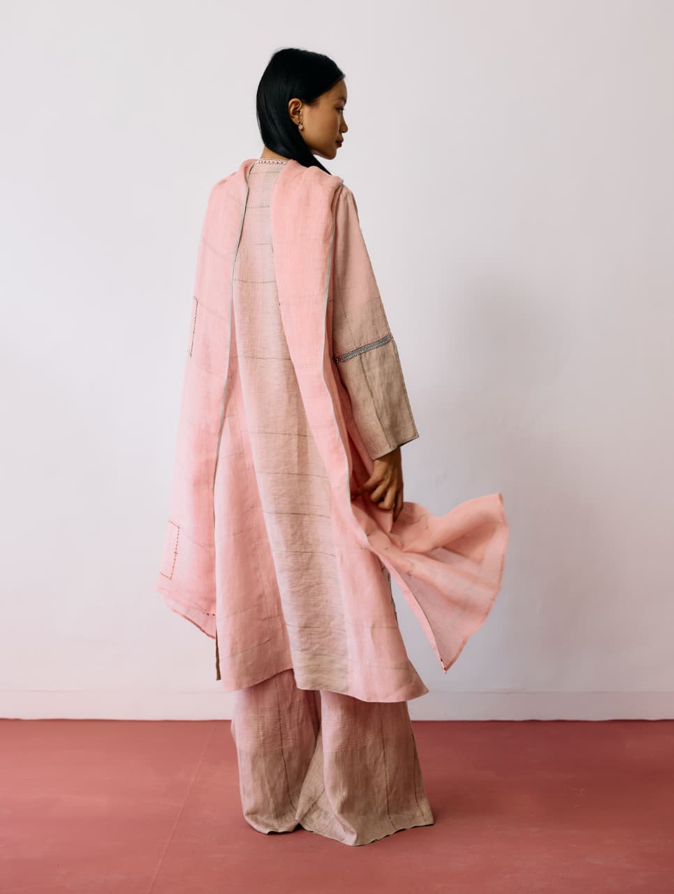 AICHA HAND-EMBROIDERED PANELLED KURTA SET - PINK