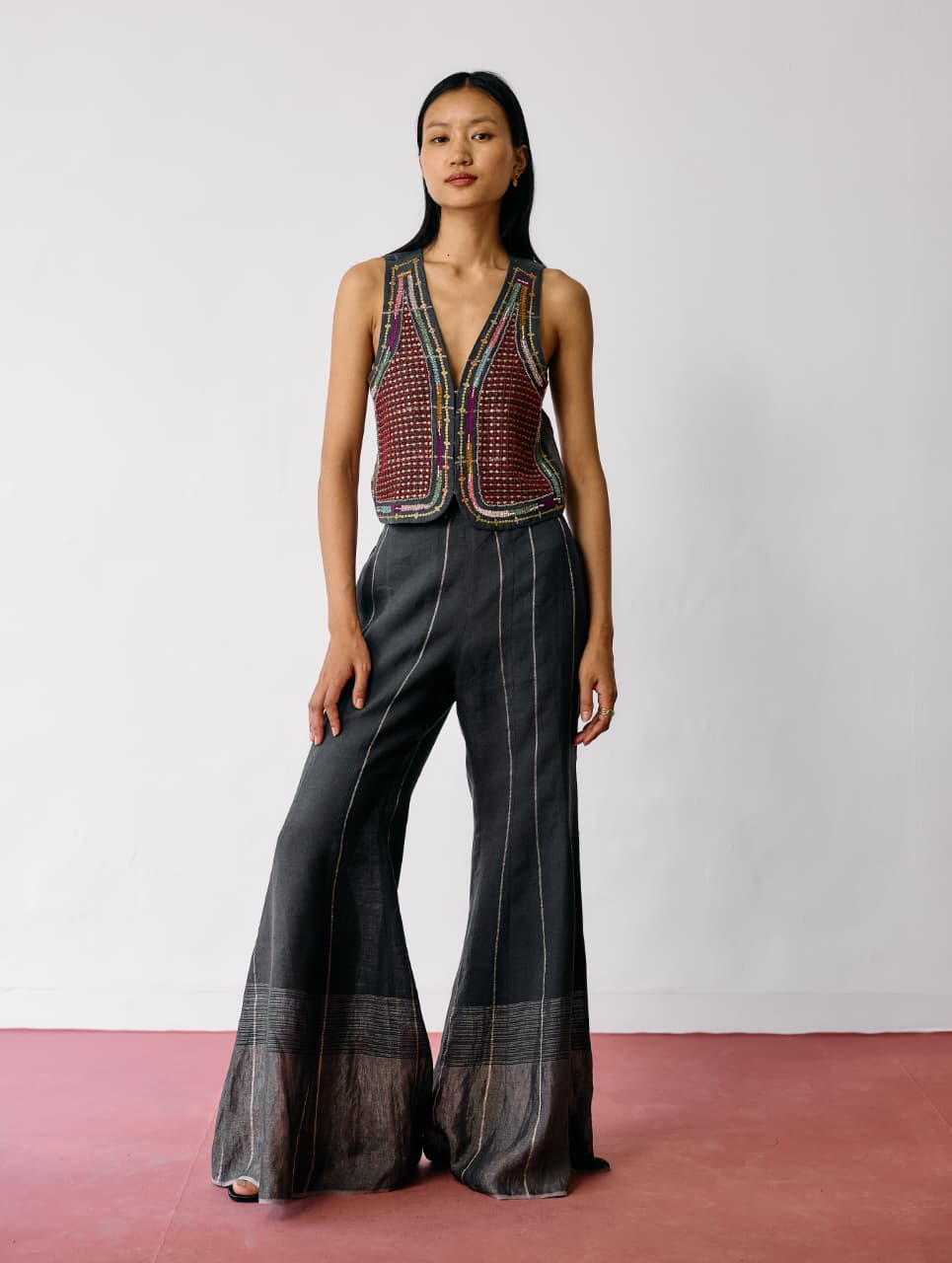 KAYA HAND-EMBROIDERED CO-ORD - CHARCOAL