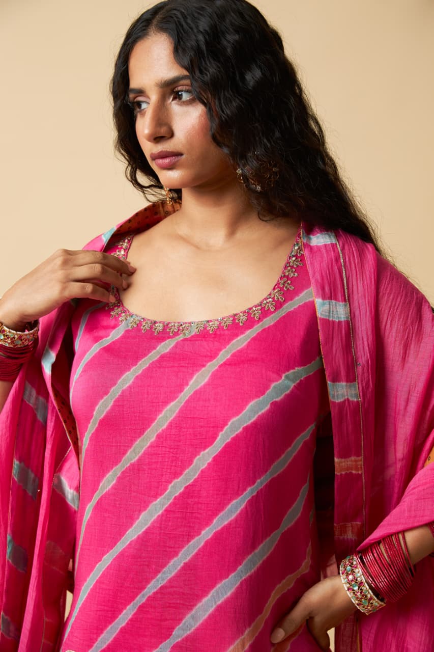 RANI MASTANI EMBROIDERED KURTA SET