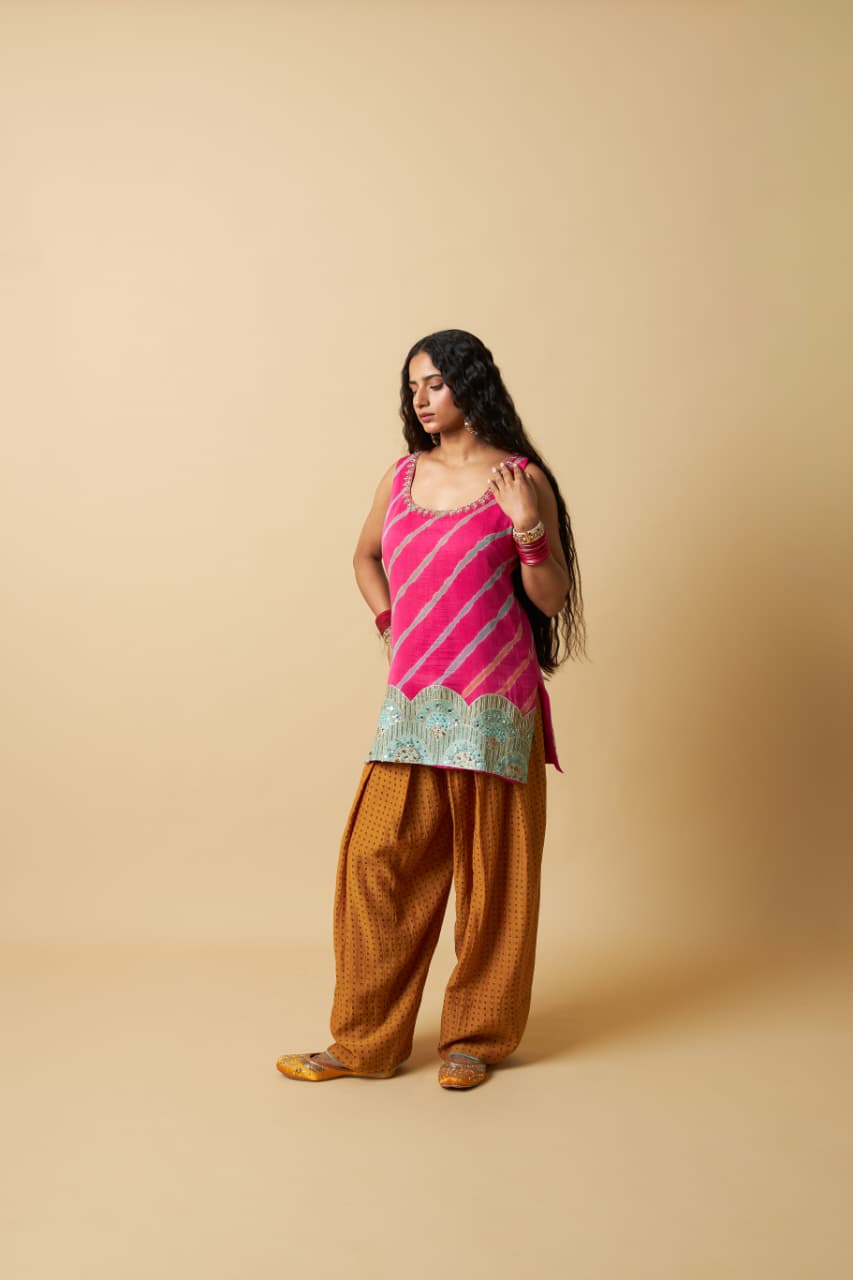 RANI MASTANI EMBROIDERED KURTA SET