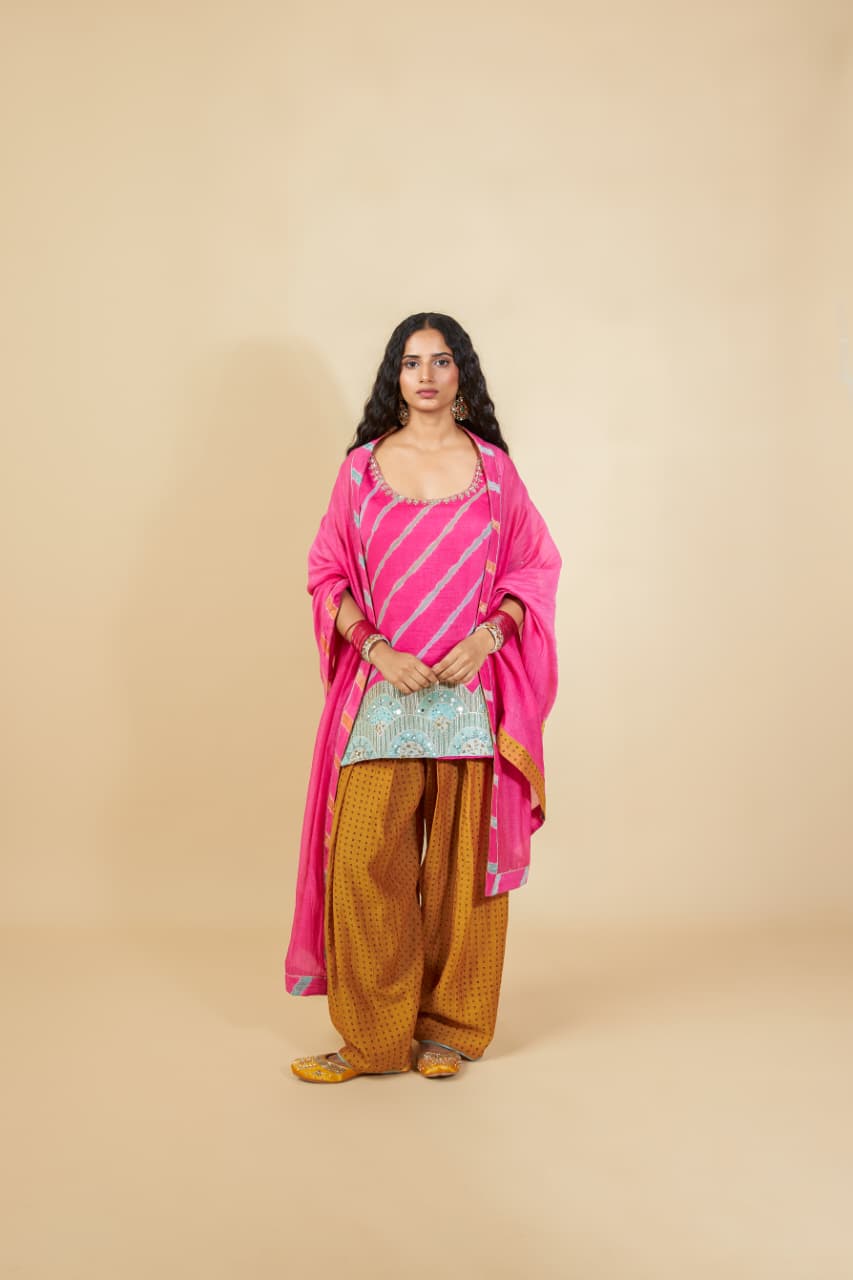 RANI MASTANI EMBROIDERED KURTA SET