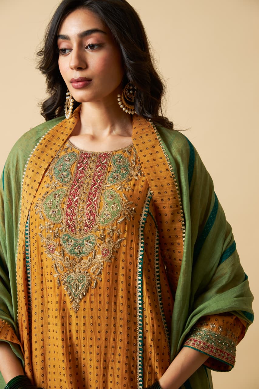 PEELI PATAKA EMBROIDERED KURTA SET