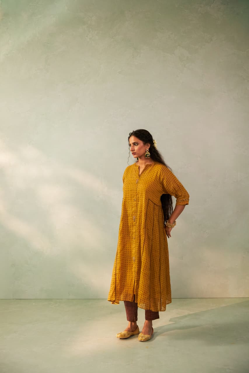 SUNEHRI ADAA EMBROIDERED CO-ORD SET