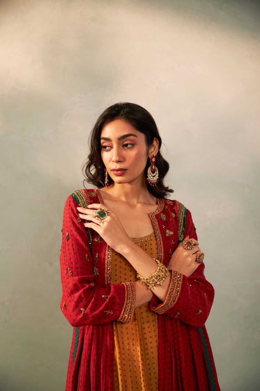 RANGREZ EMBROIDERED KURTA SET