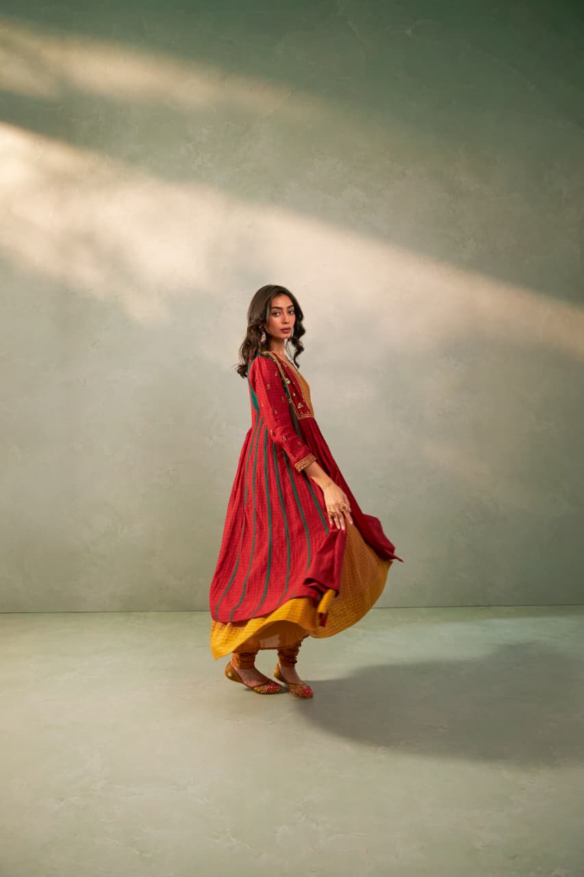 RANGREZ EMBROIDERED KURTA SET