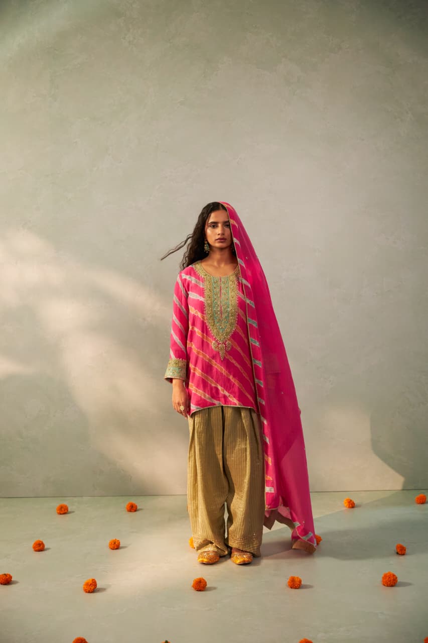 GULNAAR GULABI EMBROIDERED KURTA SET