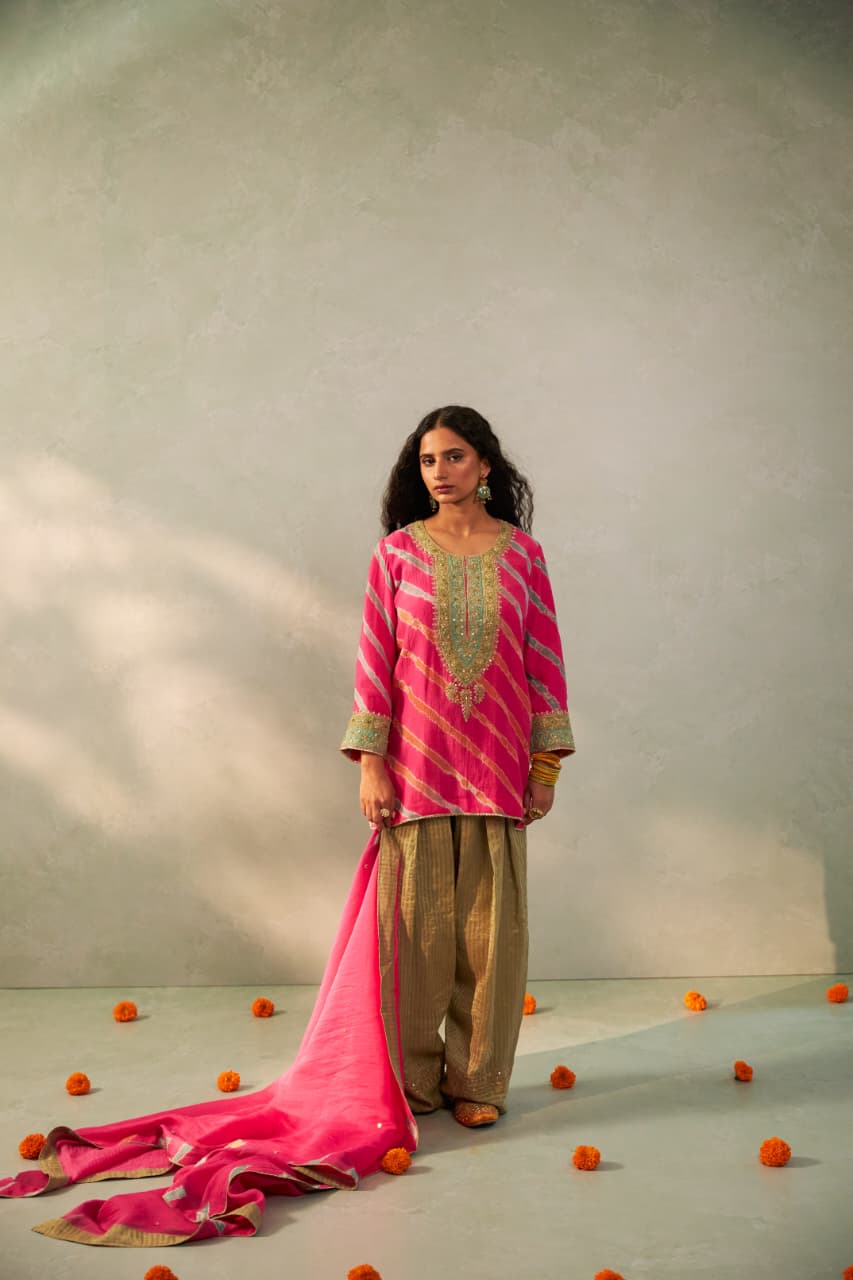 GULNAAR GULABI EMBROIDERED KURTA SET