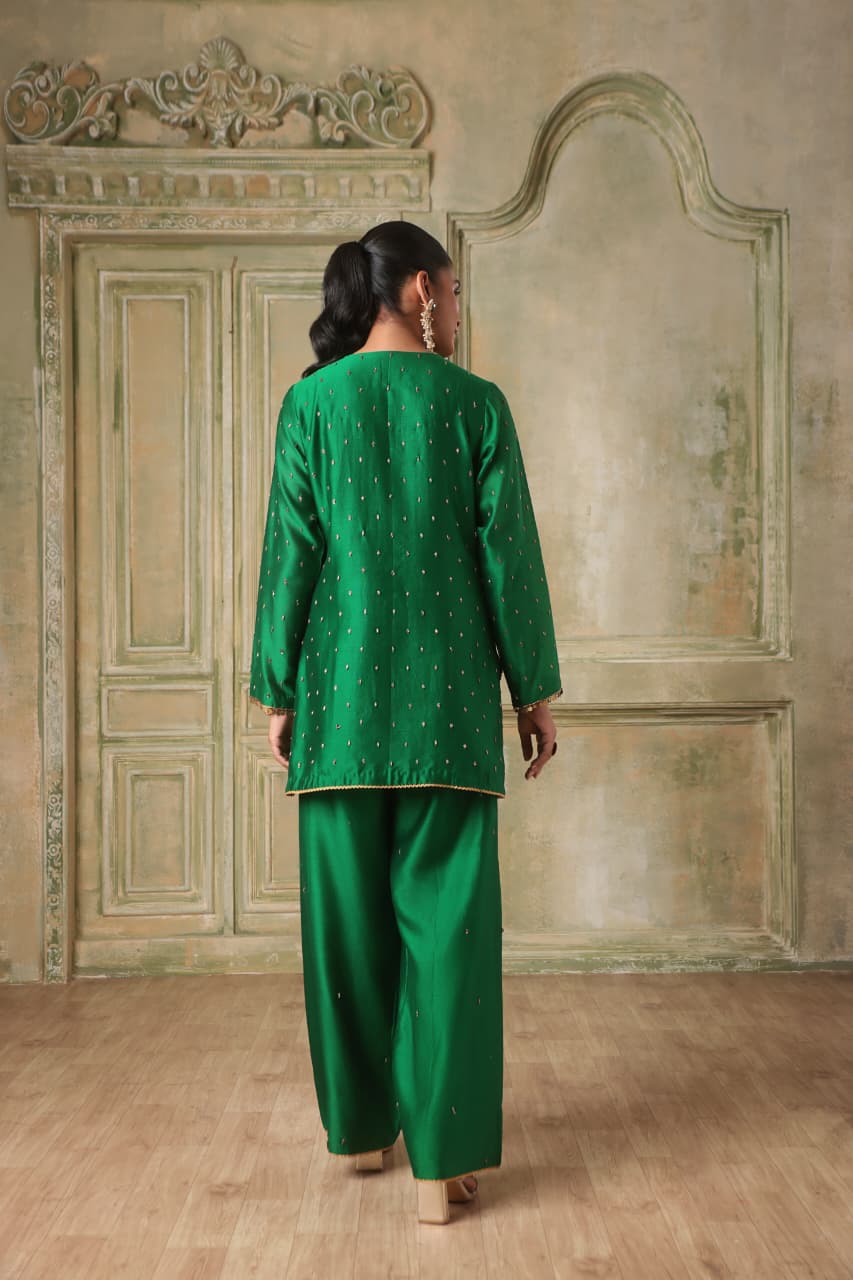 ZAR-RANG GREEN SHORT BUTI KURTA SET