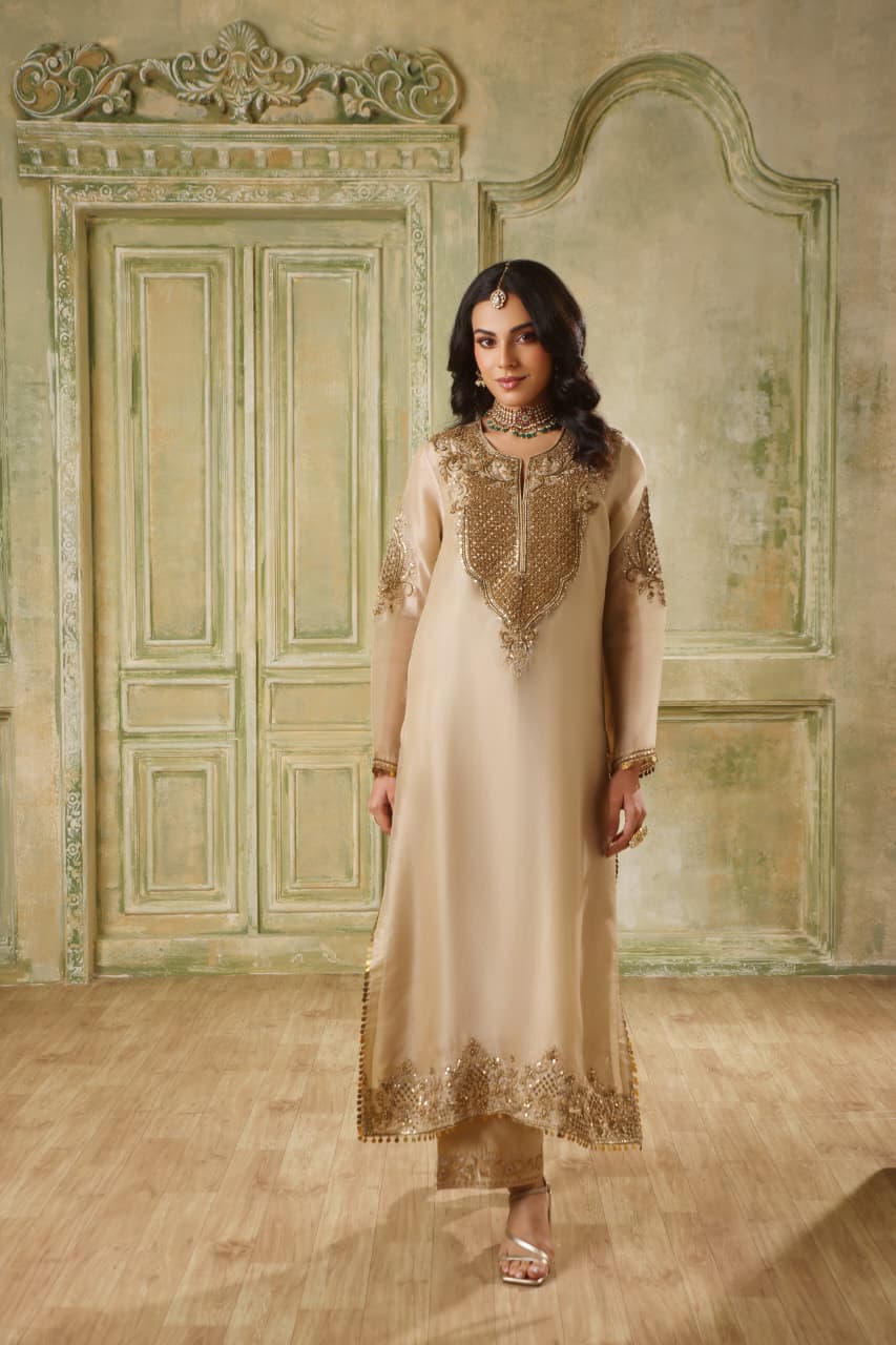 ZAR-RANG IVORY STRAIGHT KURTA SET