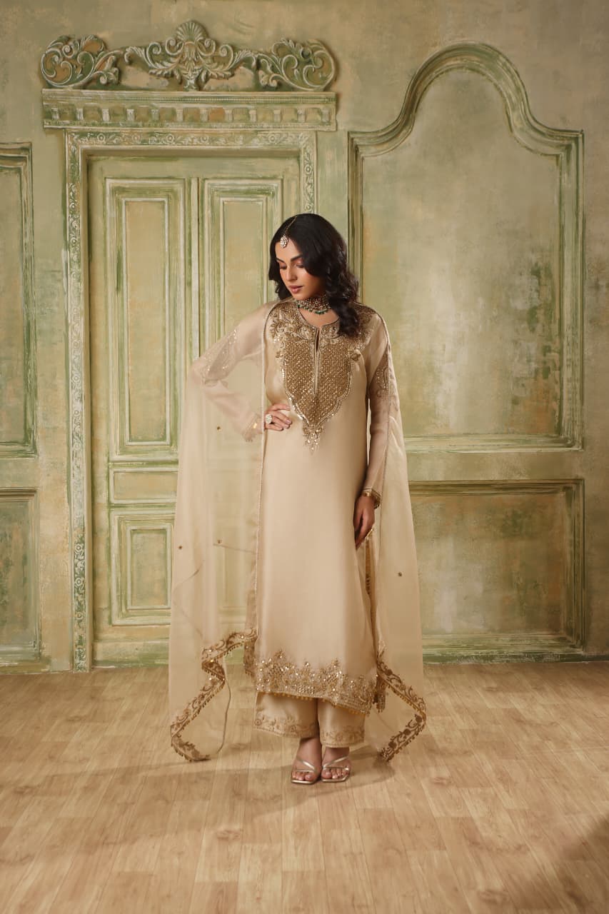 ZAR-RANG IVORY STRAIGHT KURTA SET